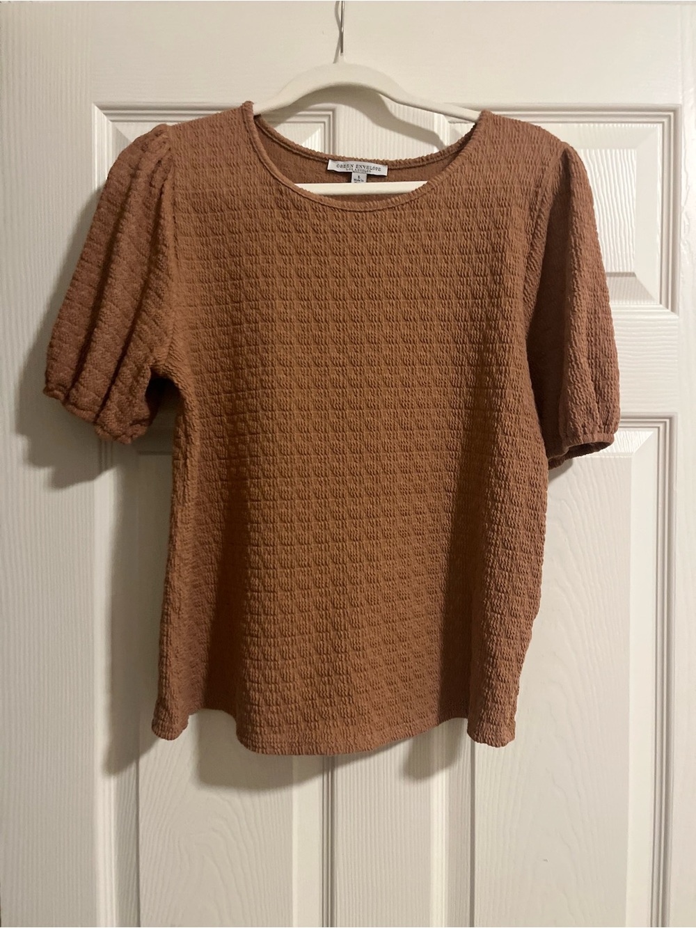 Green Envelope Textured Short-Sleeve Top in Chestnut Brown